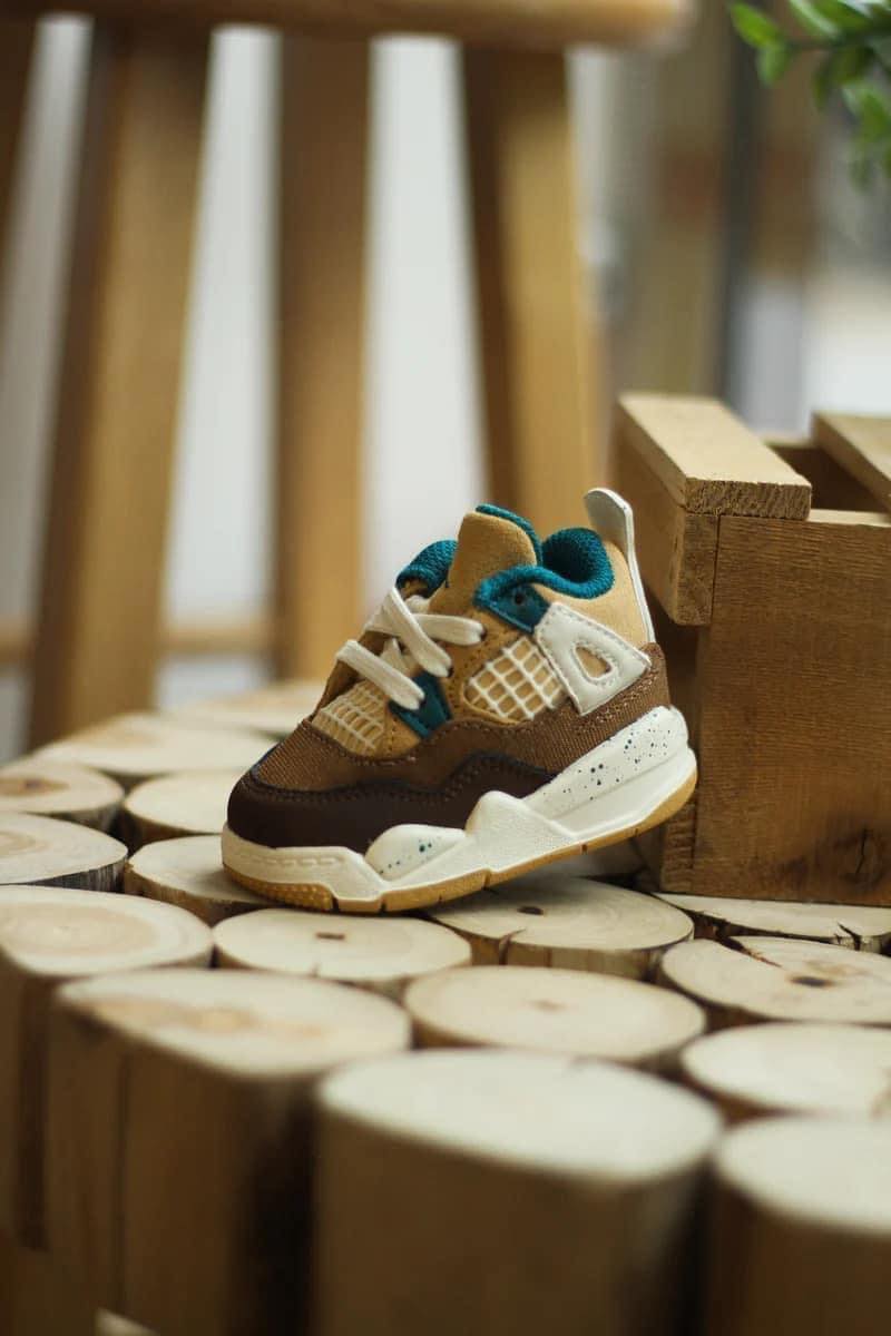 Jordan 4 Retro