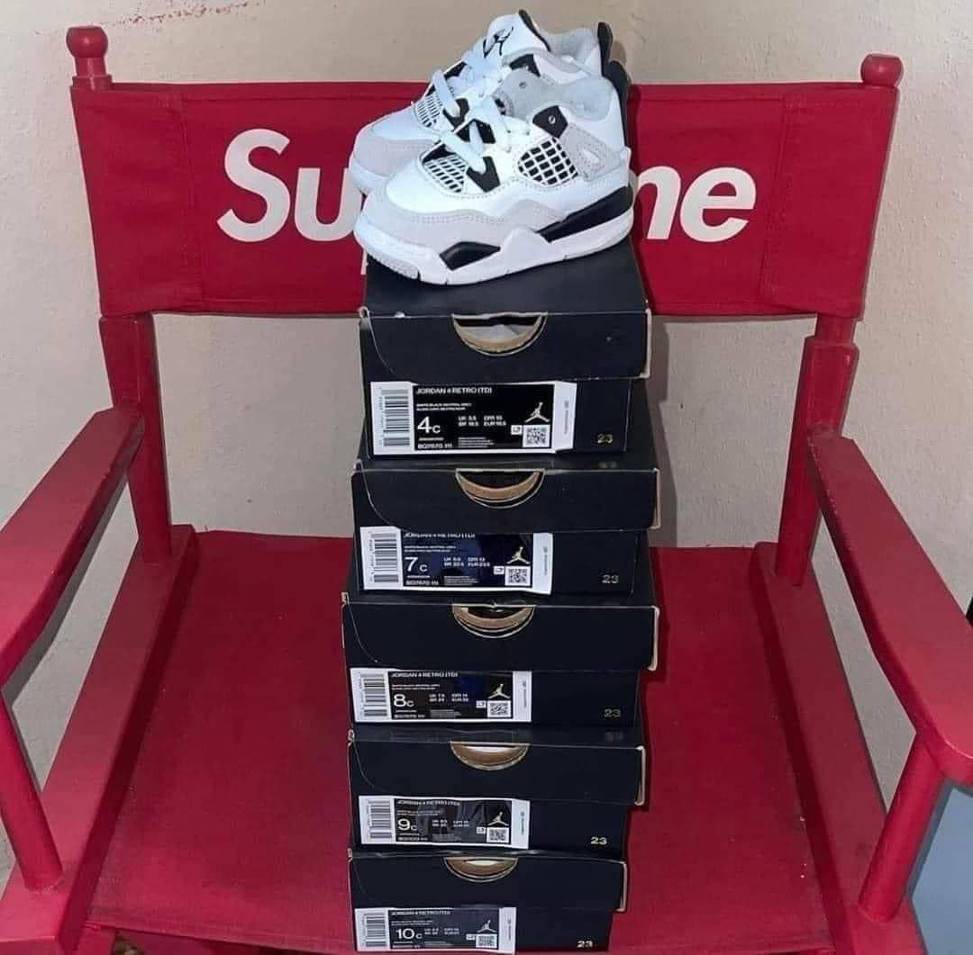 Jordan Retro 4